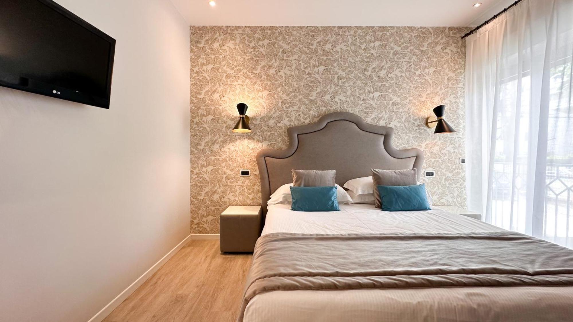 Residence Lungomare - Charming Apartments Riccione Exterior foto