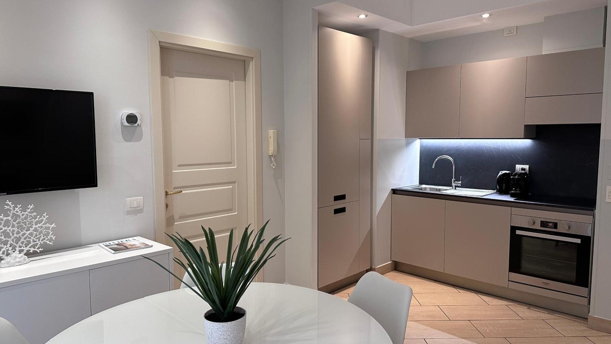 Residence Lungomare - Charming Apartments Riccione Exterior foto
